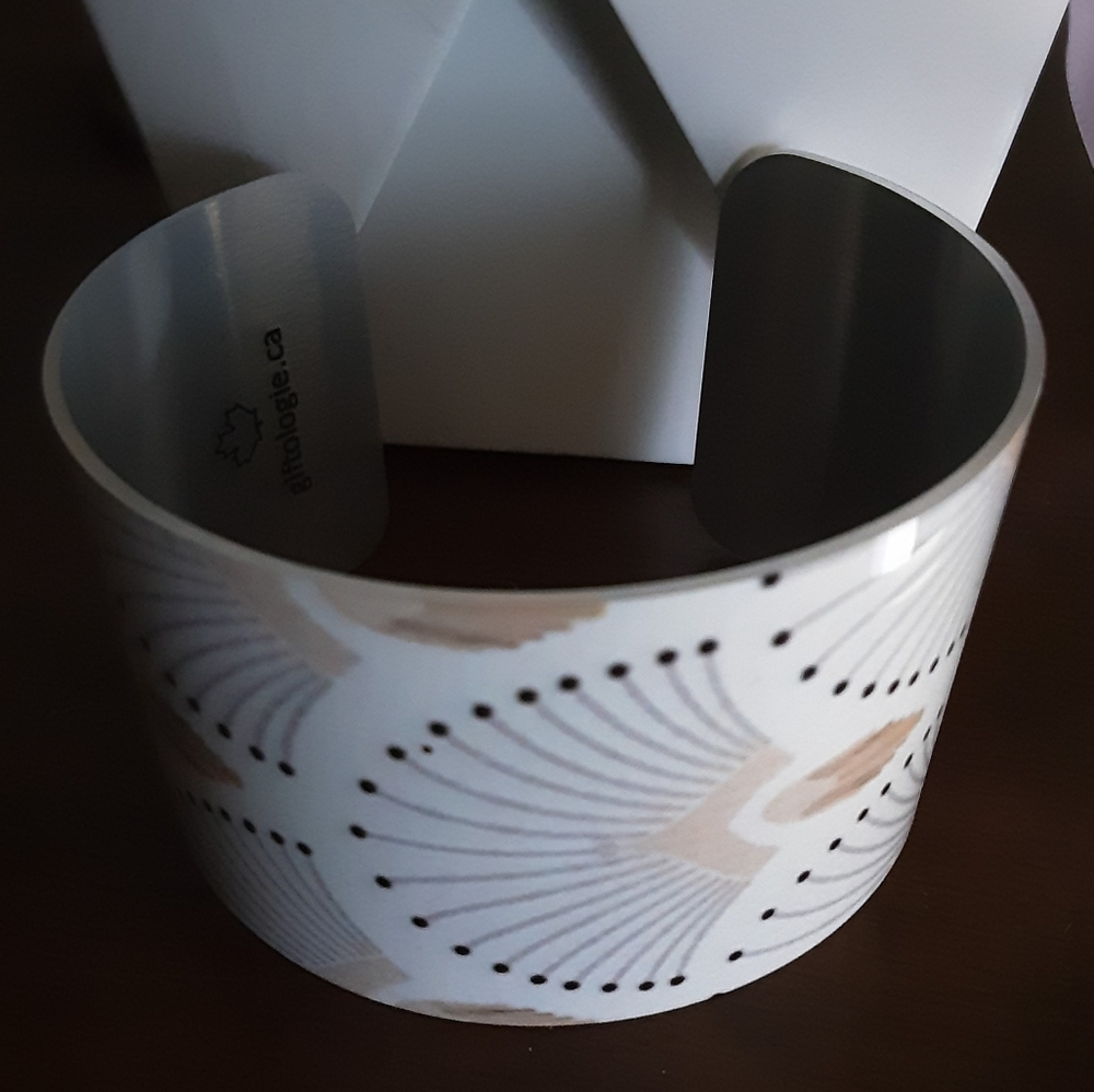 GIFTOLOGIE ALUMINUM CUFF